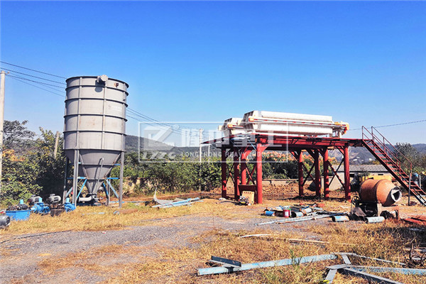 構(gòu)建零排放洗沙生產(chǎn)線，污泥壓濾設(shè)備建設(shè)得投入多少錢？