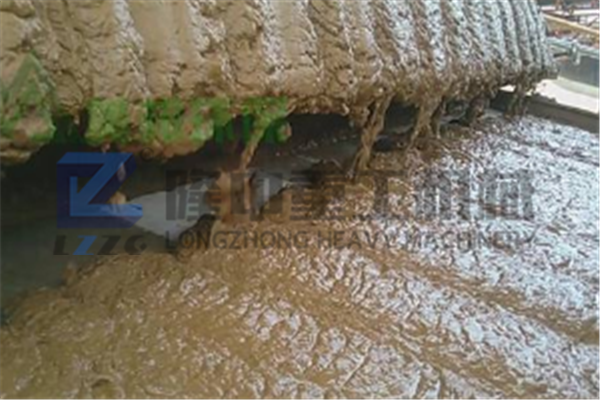 洗沙污泥跟生活污泥有什么不同 看看常見(jiàn)洗沙污泥的特征